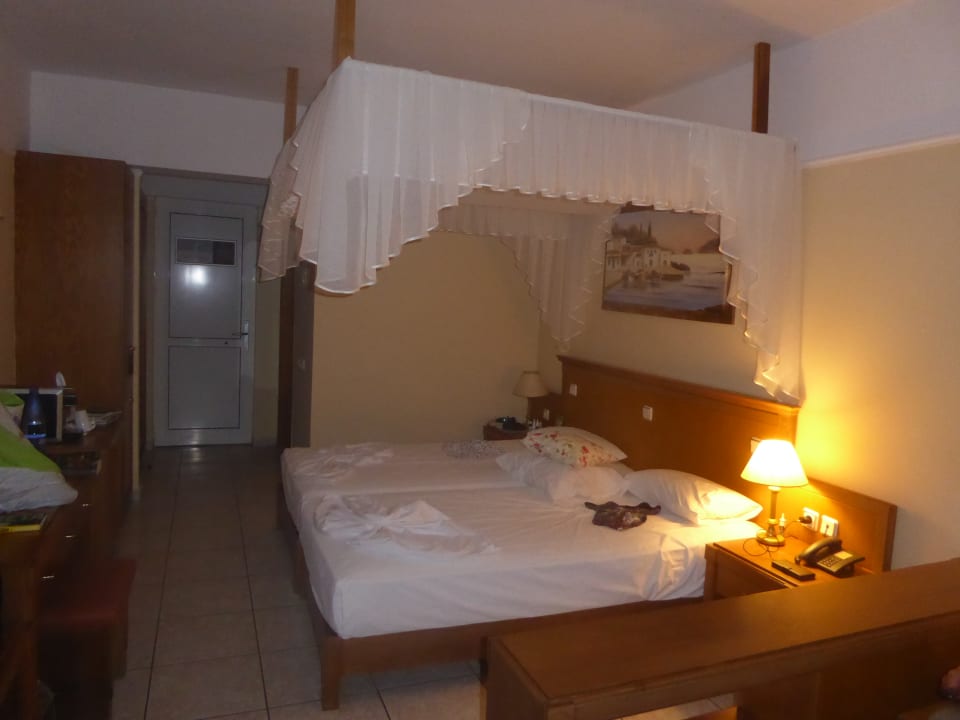 Zimmer Vantaris Palace