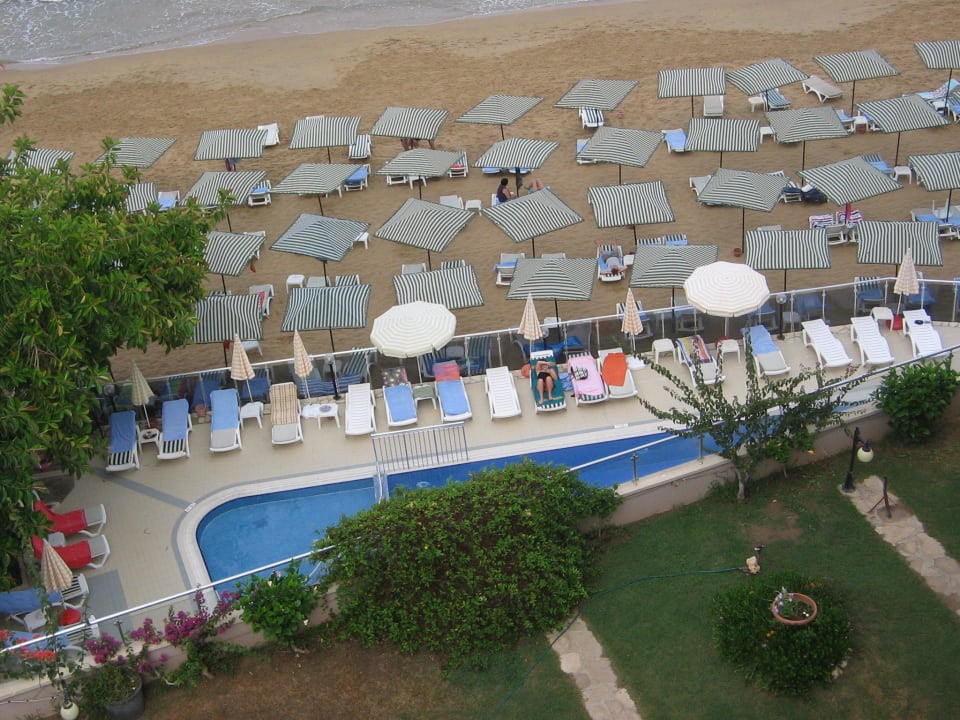 Auf den gr. Pool v. Zi. 505 Aska Hotel Just in Beach