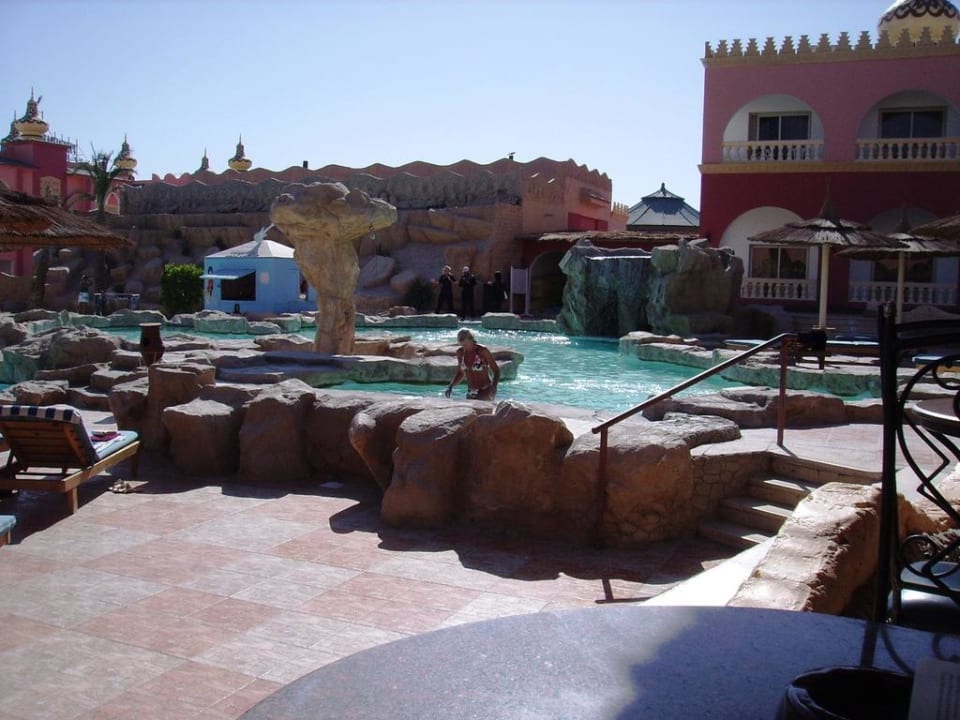 Blick von der Poolbar-Terrasse Pickalbatros Alf Leila Wa Leila Resort - Neverland Hurghada