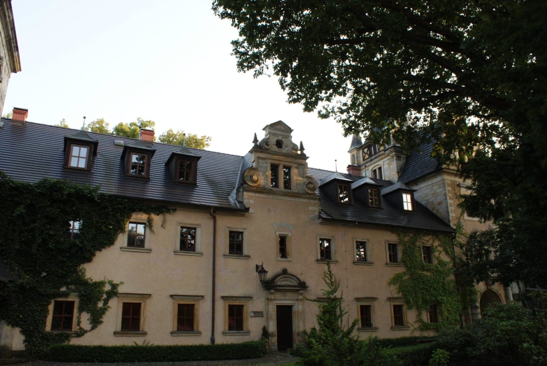 Jedno ze skrzydeł zamku Hotel Zamek Kliczków