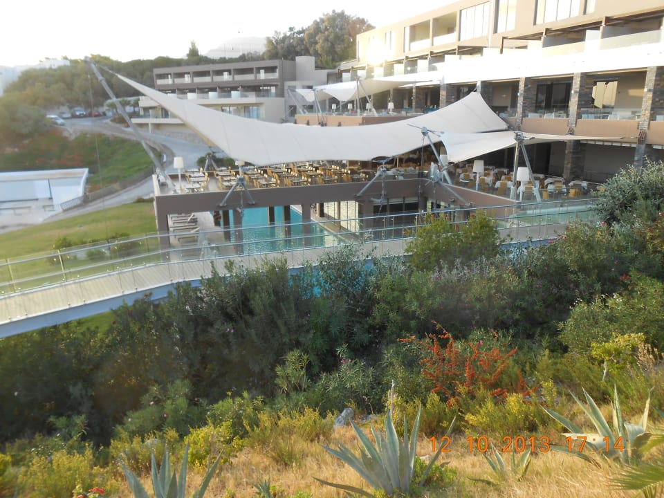 Blick zum Restaurant Atlantica Mikri Poli Crete
