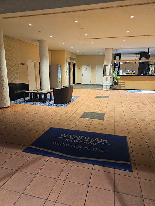 Lobby TRYP by Wyndham Halle