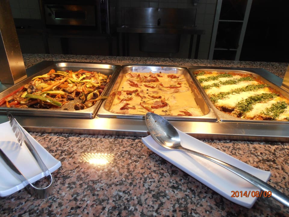 Warmes Büffet Sol Luna Bay