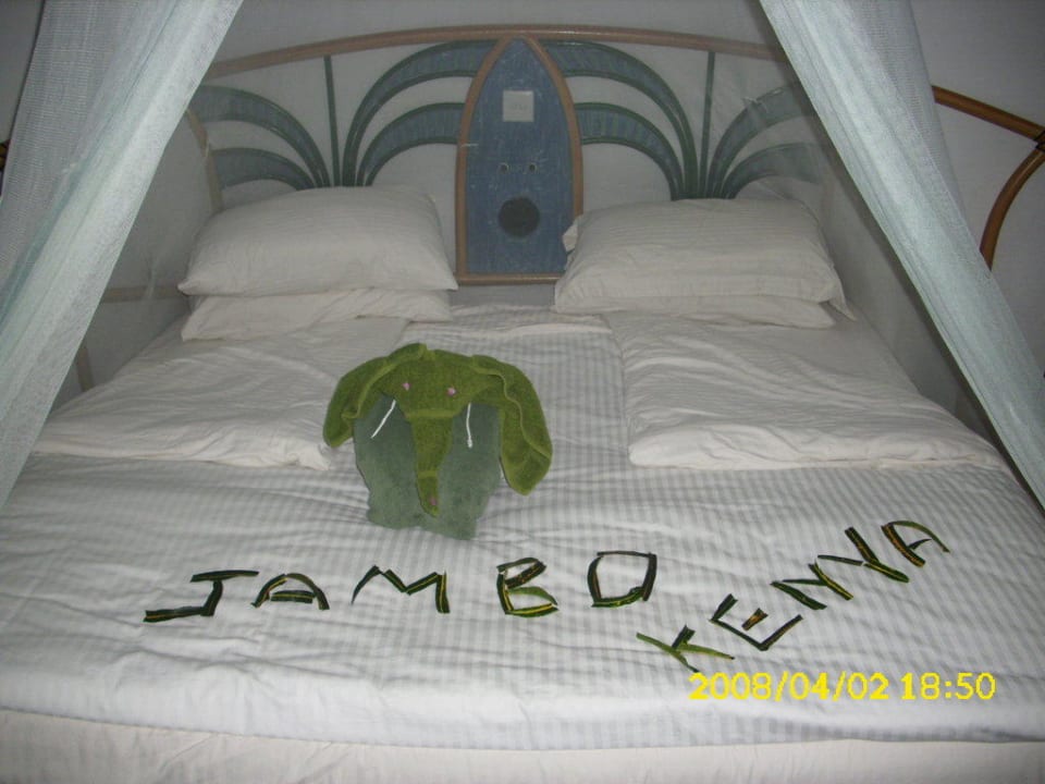 Bett Neptune Village Beach Resort & Spa