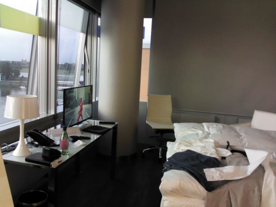 Ausblick richtung DDorf Heerdt INNSiDE by Meliá Düsseldorf Hafen