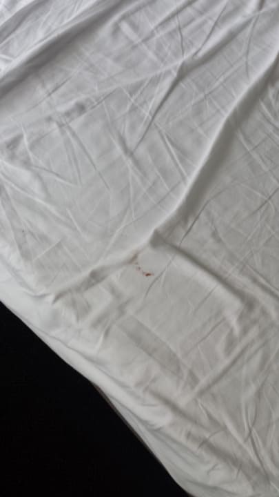 Frisch gemachtes bett Leonardo Hotel Amsterdam Rembrandtpark