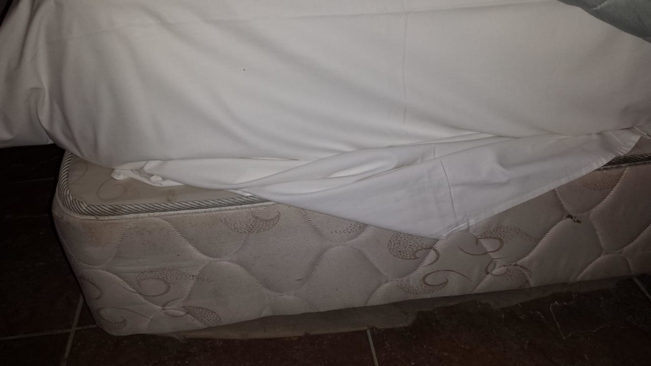 Bett Sandy Beach Resort