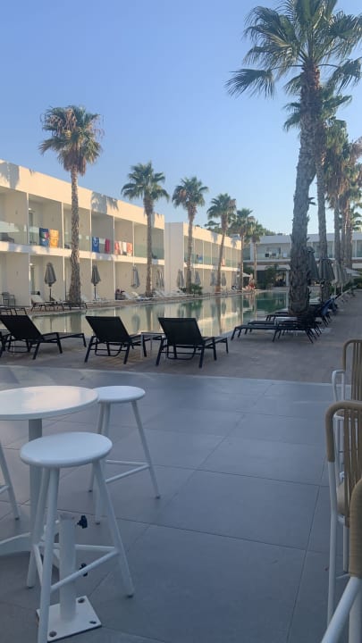 Gastro White Dreams Resort & Anex