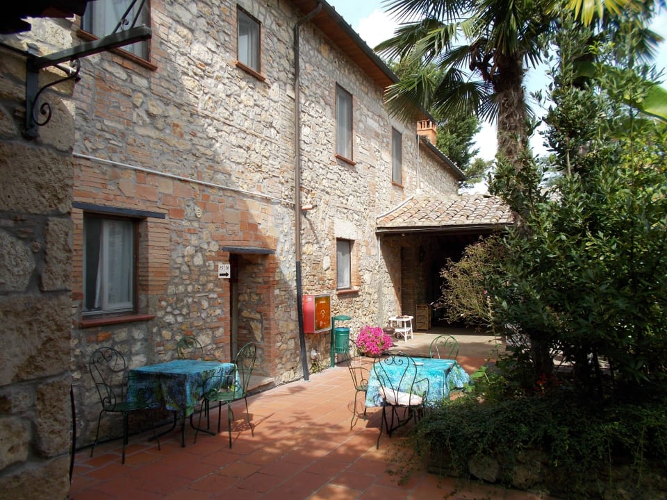 Innenhof vor unserem Zimmer Hotel Il Pietreto