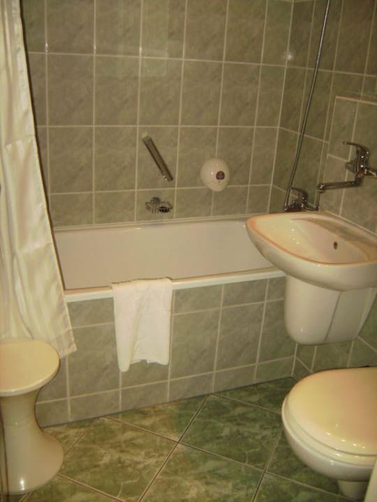 Zimmer der 1. Übernachtung, Bad Hotel Gromada Piła