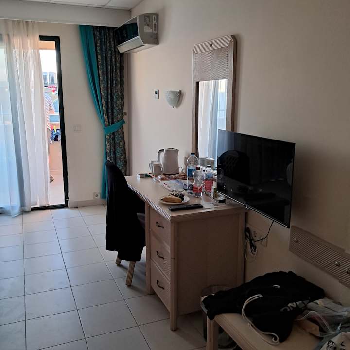 Zimmer Aska Hotel Just in Beach