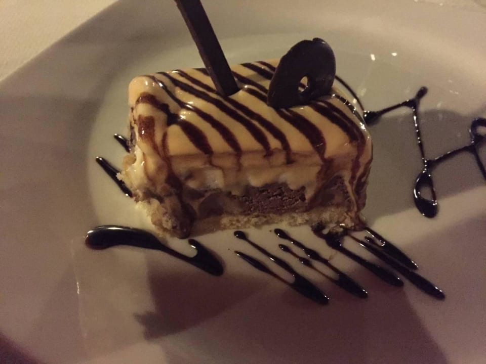 Eistorte im Bella Restaurant Premier Le Reve Hotel & Spa