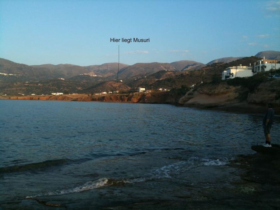 Meeresbucht mit Haus Musuri Bungalow Musuri