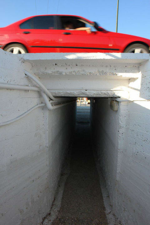 Unterführung Grand Hotel Holiday Resort