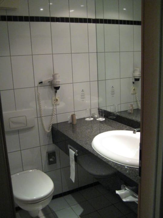 Badezimmer Vienna House Easy Berlin