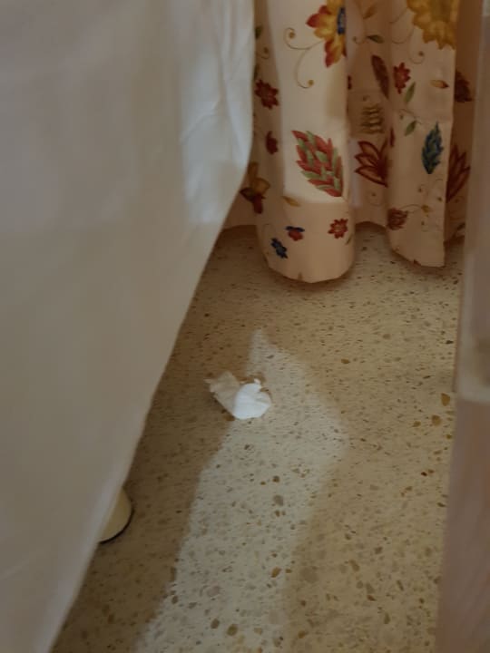 Die Ortsveränderung des Tachentuchs meines Vorgängers über d Cabot Playa Grande - Adults Only