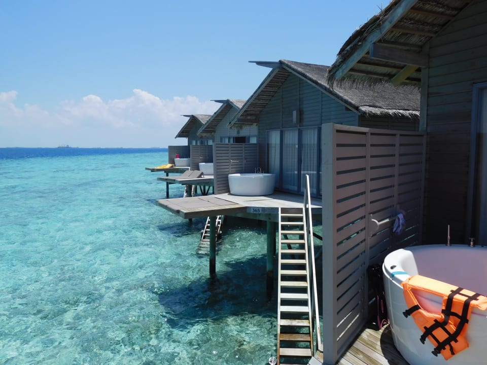 Außenansicht Centara Ras Fushi Resort & Spa Maldives