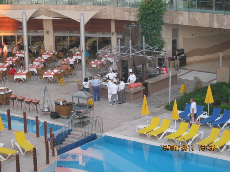 Showkochen beginnt Alaiye Resort & Spa