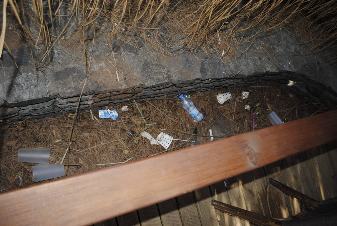 Überall lag Müll, Besteck, Becher, Essensreste Grand Yazici Club Marmaris Palace