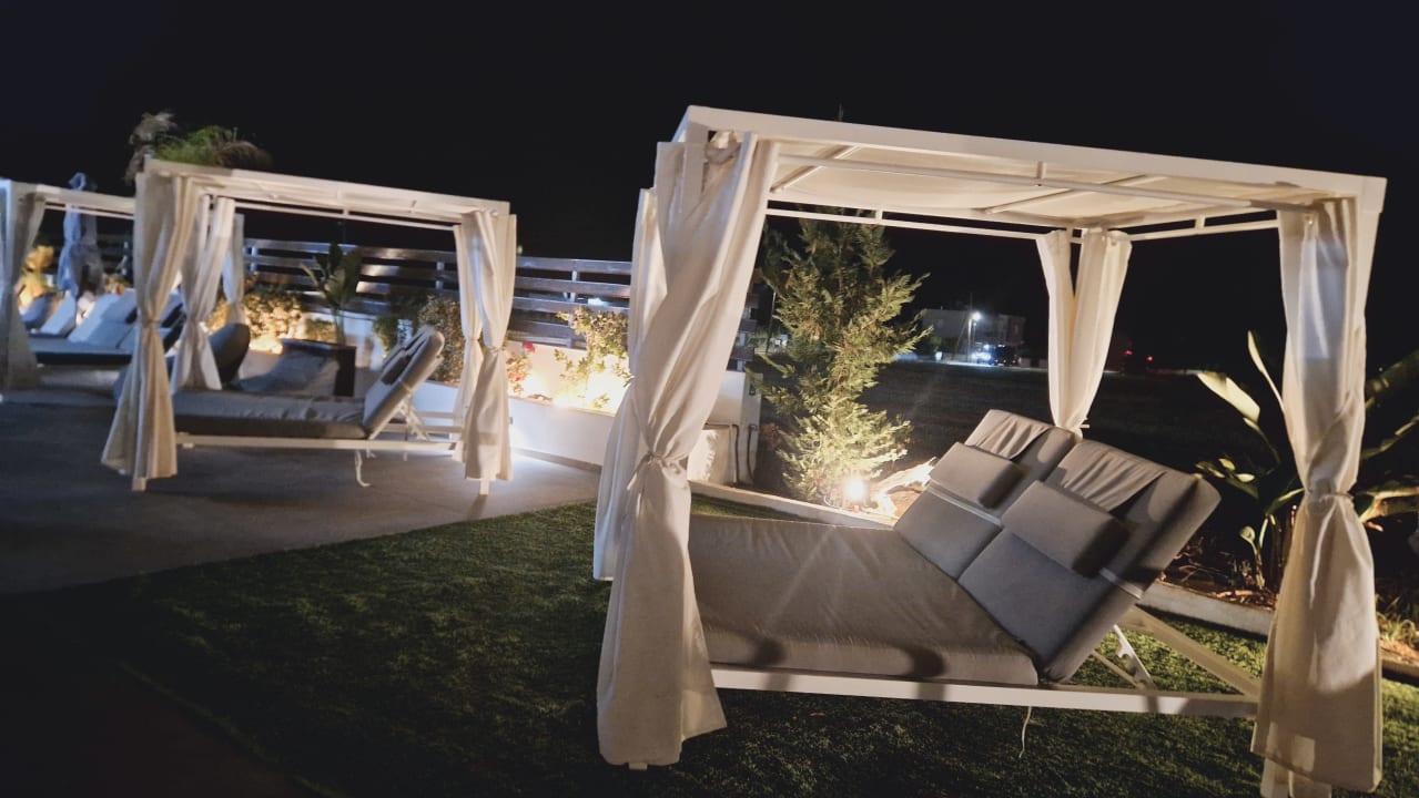 Pool Amnissos Residence