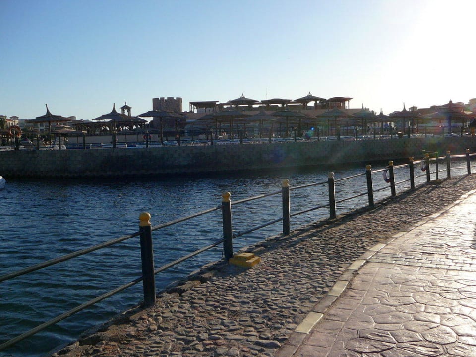 Laguna zum Strand Pickalbatros Dana Beach Resort - Hurghada