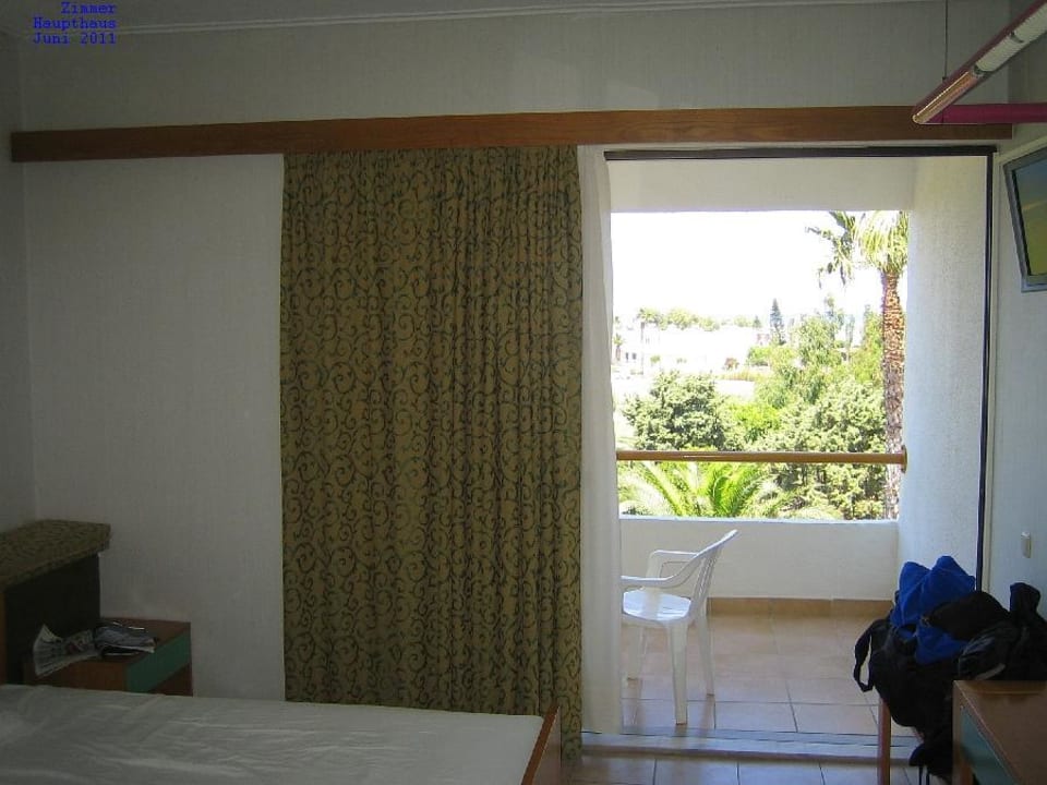 Zimmer-Wand  Hotel Tigaki Beach
