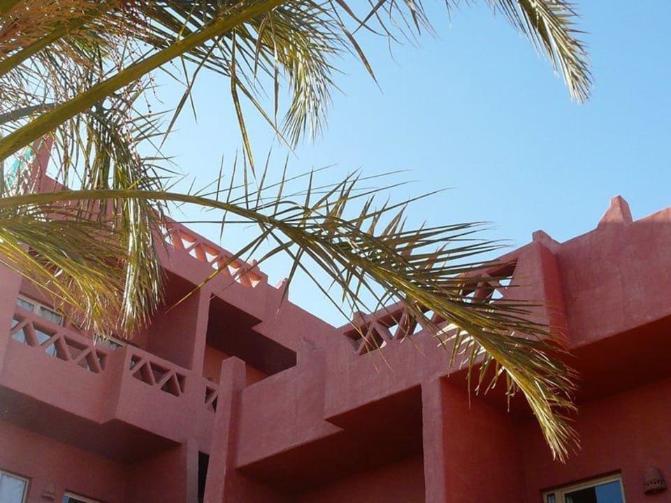 Hotelowe budynki noclegowe Hotel Hauza Beach Resort