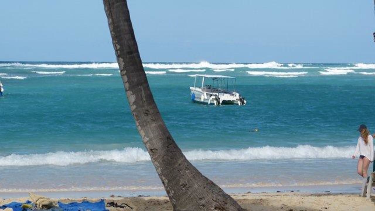 Strand mit Wellengang Hotel Riu Palace Macao - Adults only