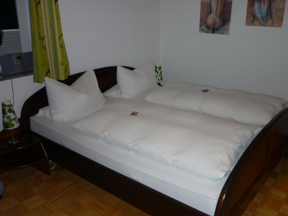 Gemütliches Doppelbett Gästehaus Kanstein