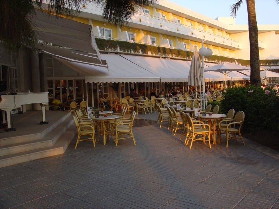 Piano-Bar Iberostar Waves Playa de Muro