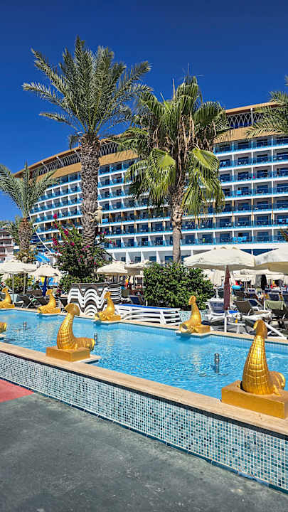 Außenansicht Granada Luxury Okurcalar