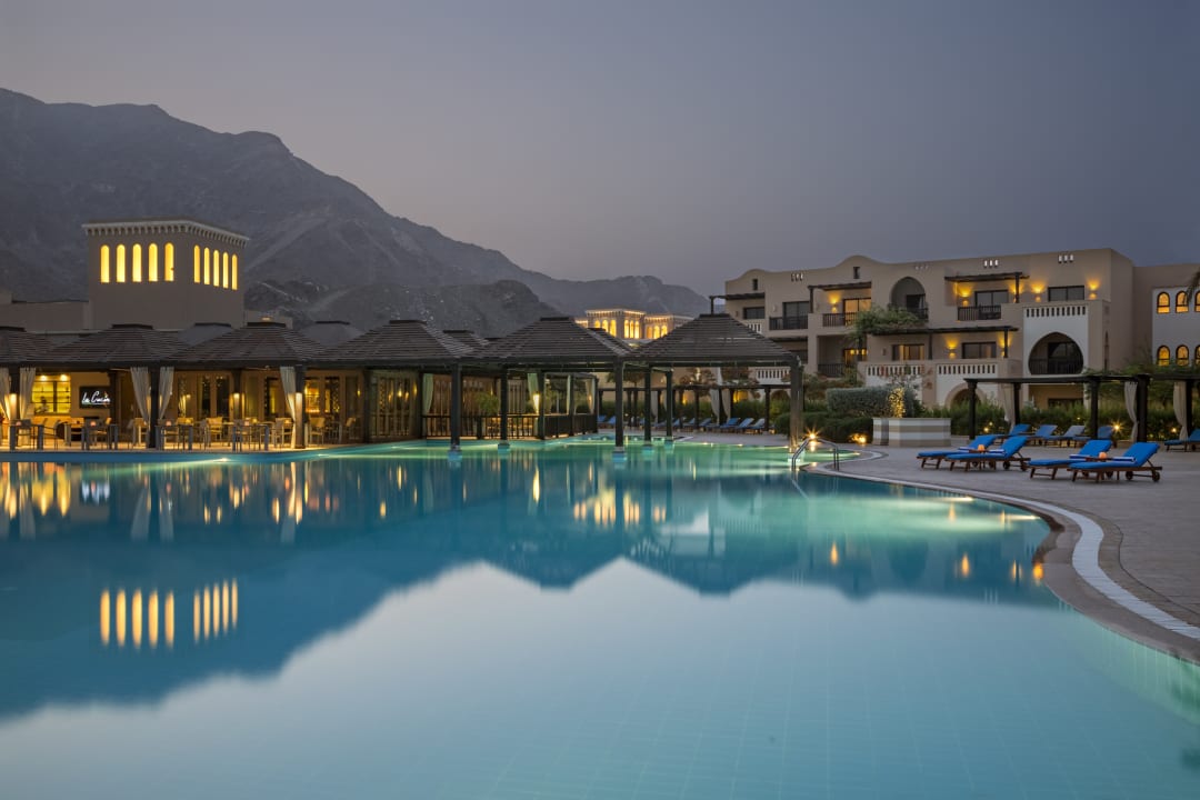 Pool Miramar Al Aqah Beach Resort