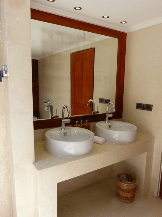 Badezimmer Beachbungalow Nr. 2 ananea Diamonds Athuruga