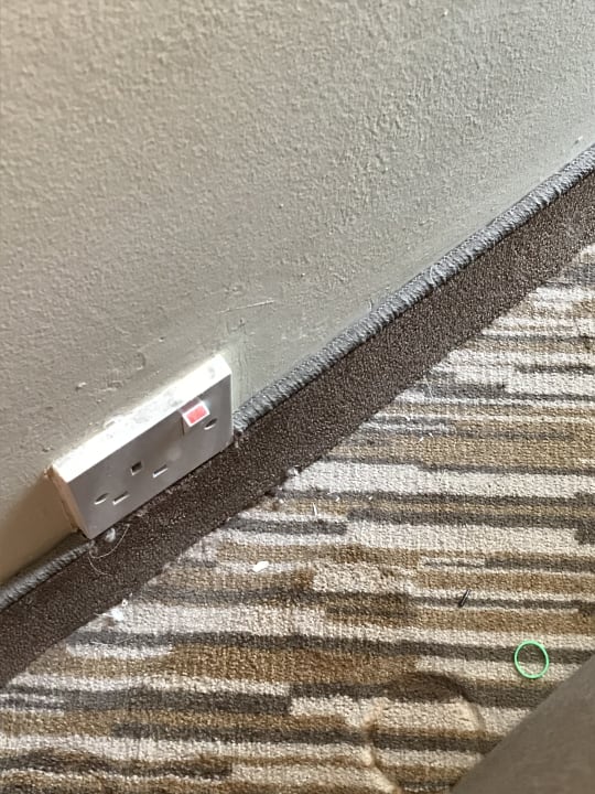 Zimmer beschmutzt Spinnennetze überall es stinkt  Salamis Bay Conti Resort Hotel & Casino