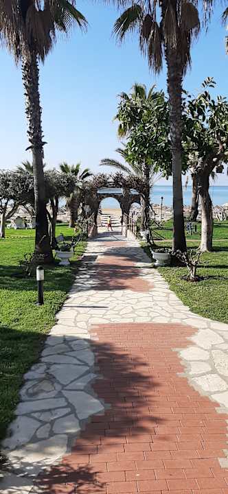 Strand Hotel Defne Garden