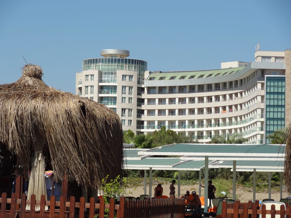 Hotel vom Strand aus gesehen Sherwood Exclusive Lara