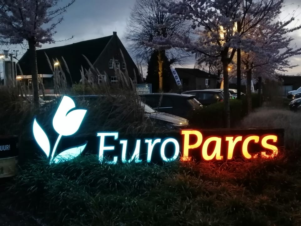 Außenansicht EuroParcs De Kraaijenbergse Plassen