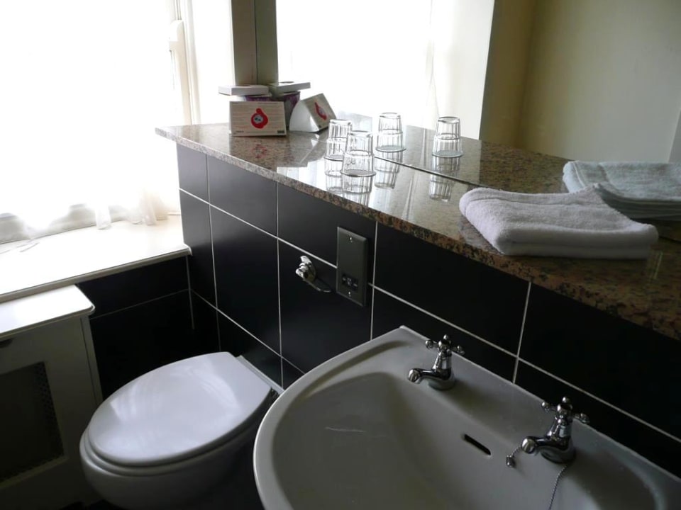 Bad Belvedere Hotel Parnell Square