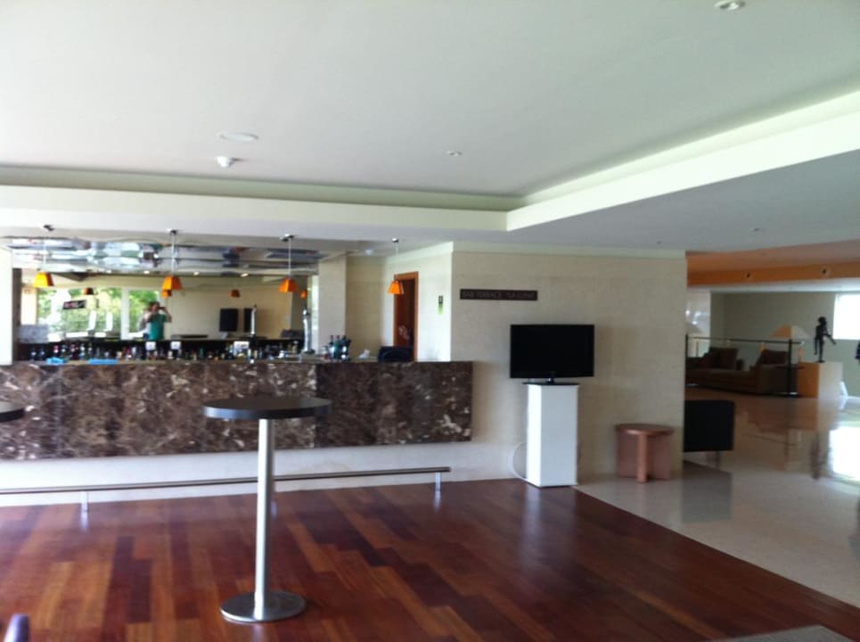 Bar in der Lobby Meliá Madeira Mare