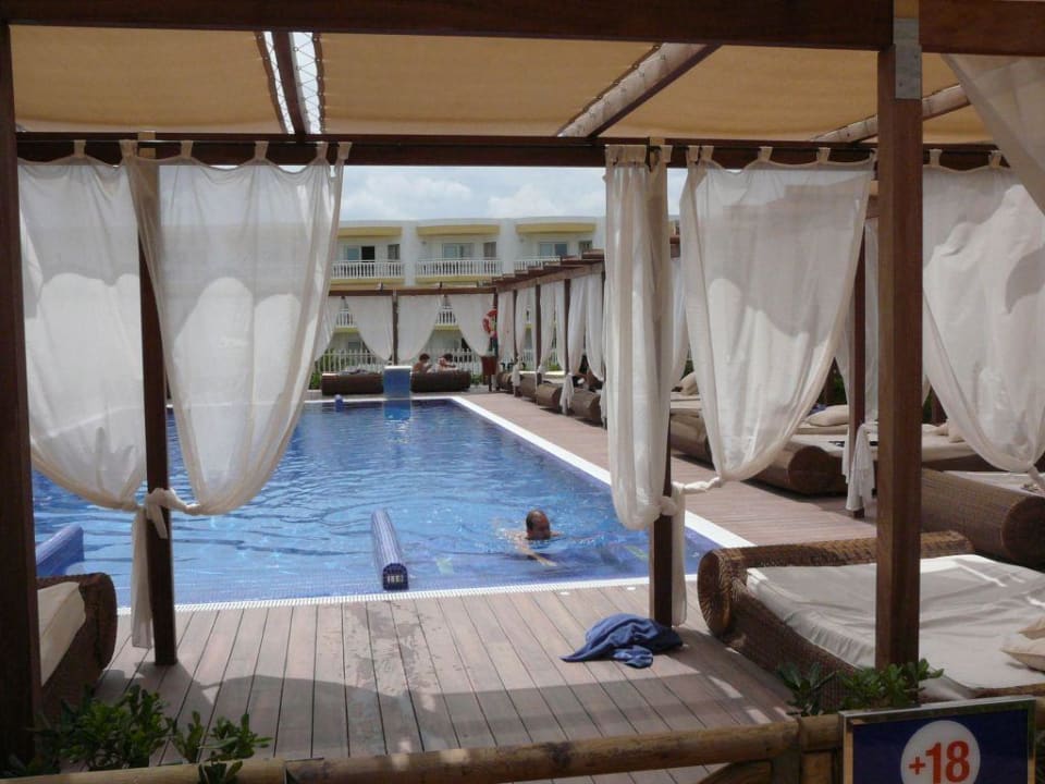 Relax Zone ab 18 Zafiro Bahia