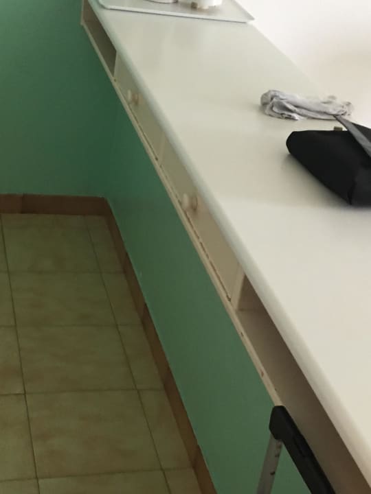 Kaputte & fehlende Schubladen Servatur Alameda de Jandía