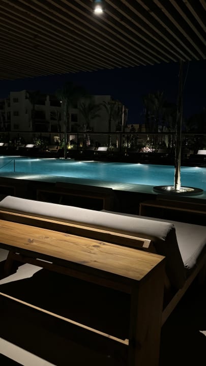 Pool Serry Beach Resort