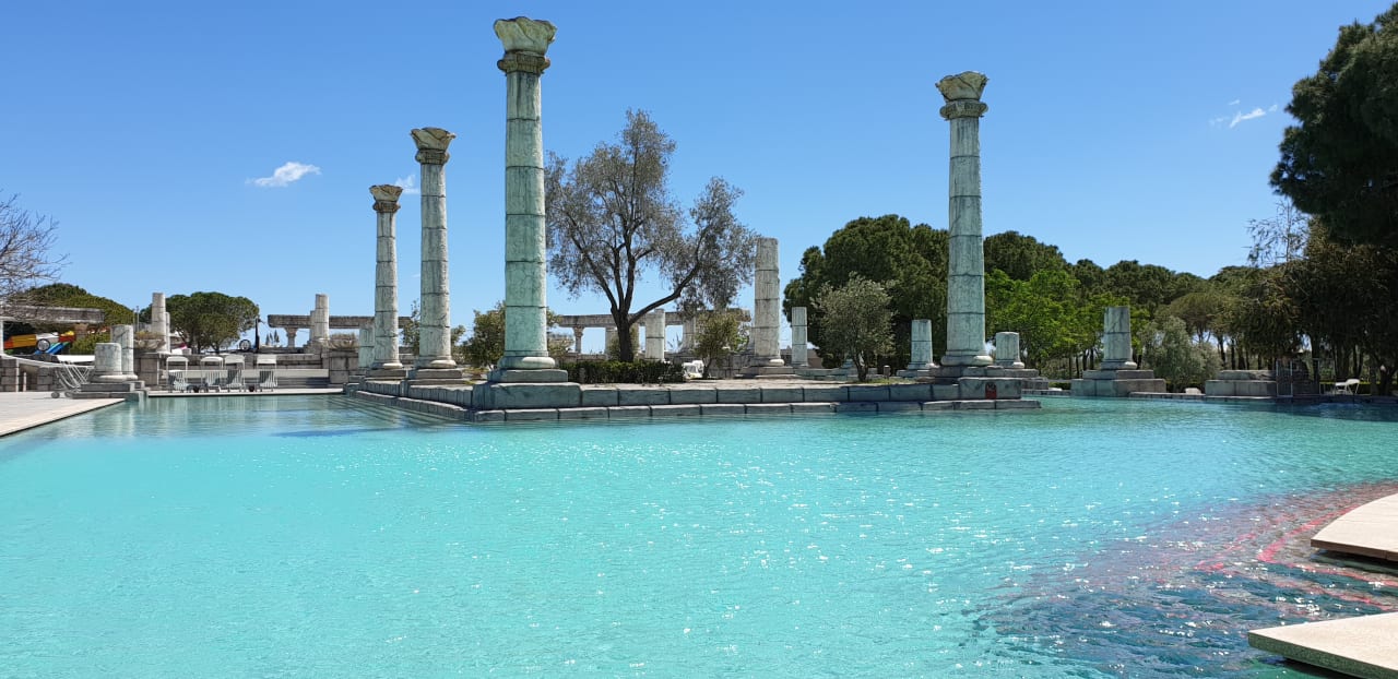 Pool Xanadu Resort Hotel