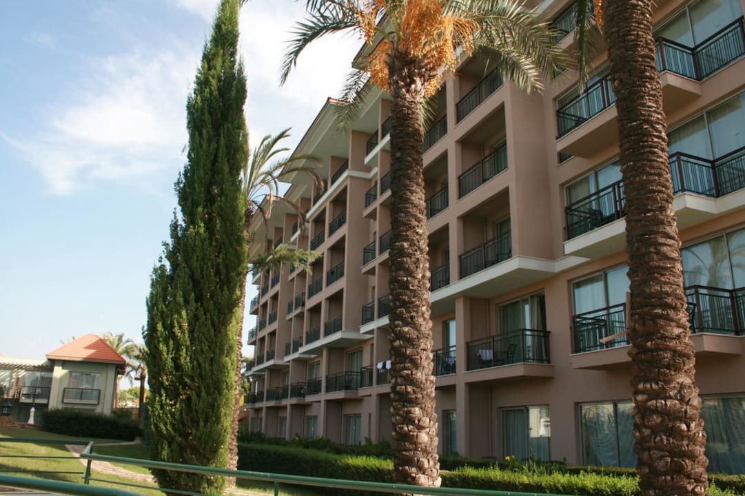 Vom garten mit Blick auf kleine Vip Villen IC Hotels Green Palace