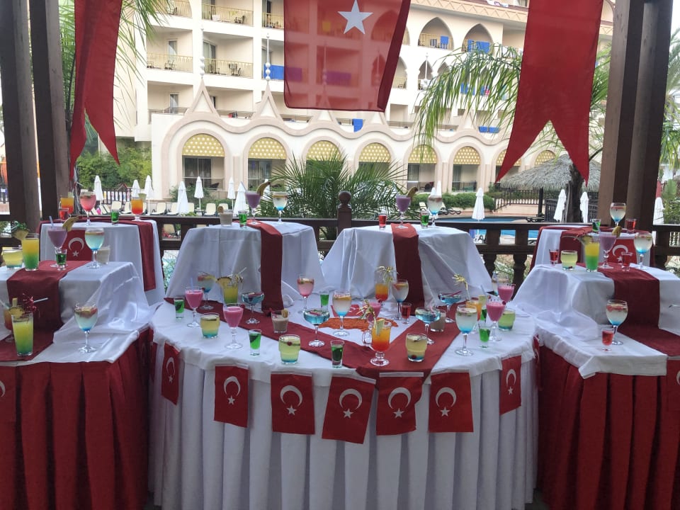 Gastro Well Palace Side