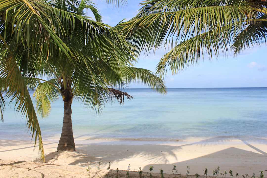 Hotelstrand  Long Bay Resort Koh Phangan