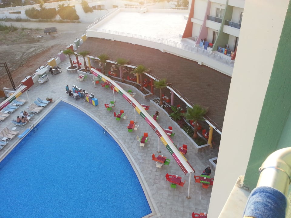 Ausblick 2 Ramada Resort by Wyndham Side