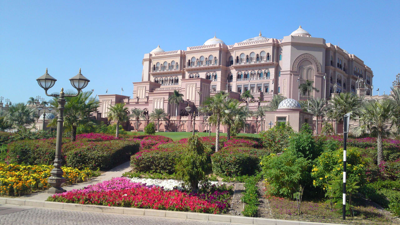 Blick vom Eingang Emirates Palace Mandarin Oriental