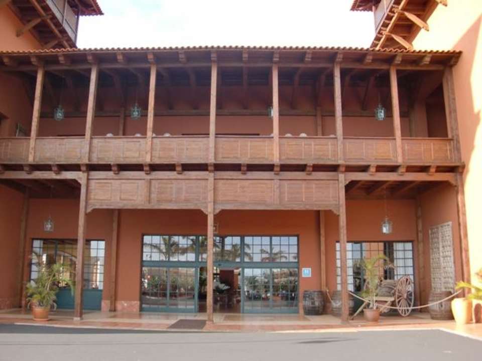 Eingang zur Rezeption La Palma Princess