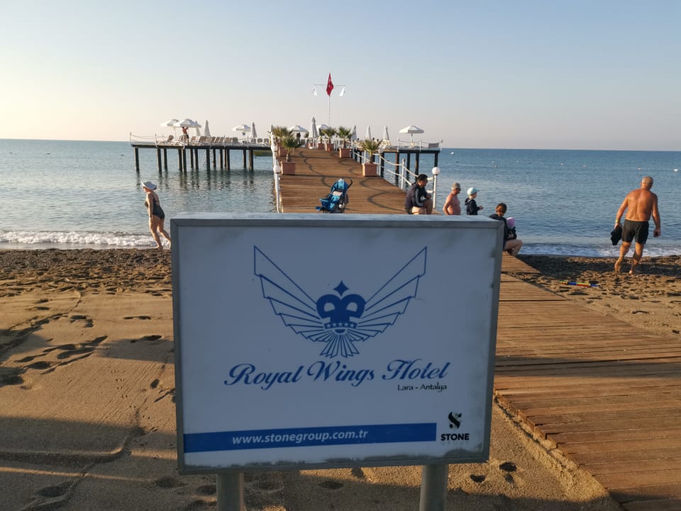 Strand Royal Wings Hotel